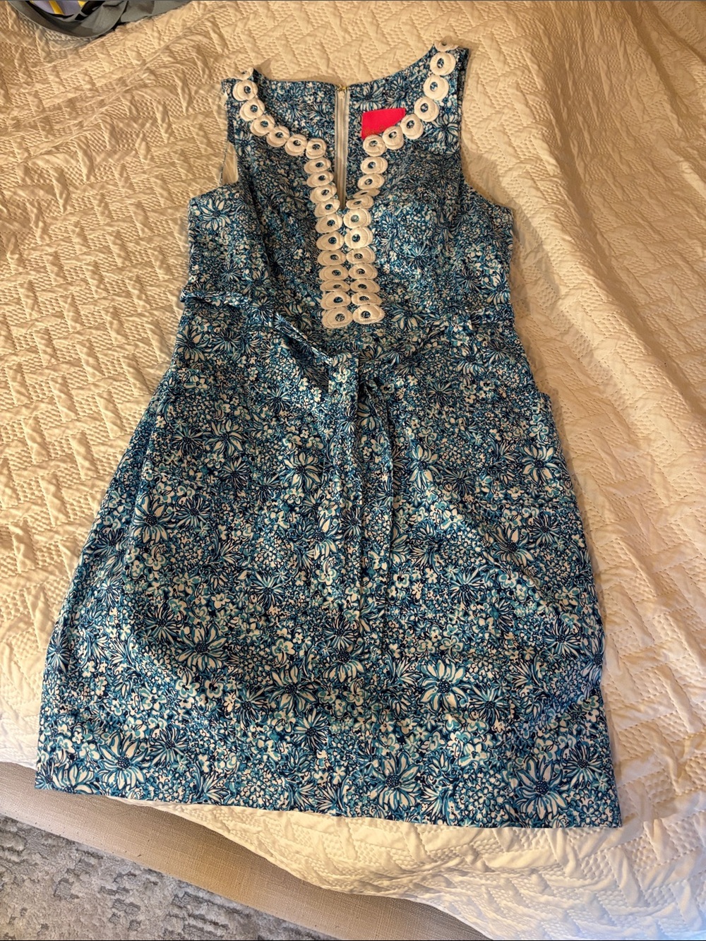 Lilly Pulitzer Blue and White Floral dress size 6